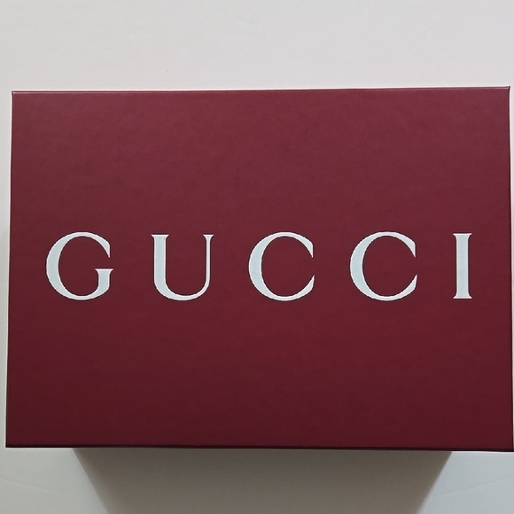 Gucci Red Shoe Box - Picture 2 of 5